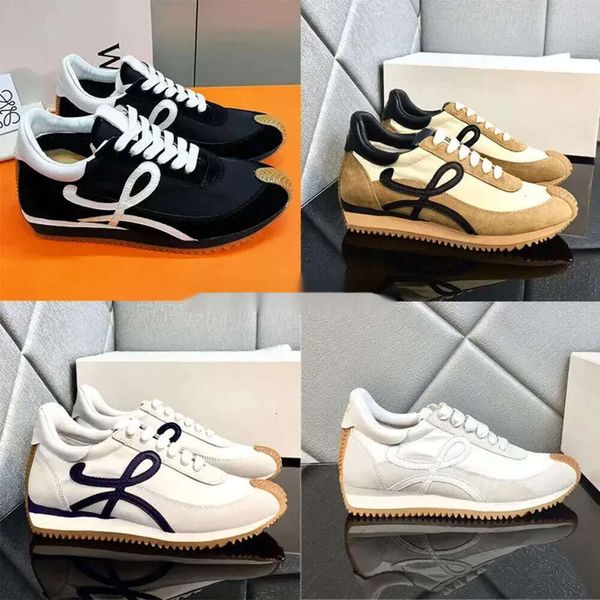 Designer Mens Womens Casual Shoe for Flow Runner Sneaker High Quality in Nylon Suede Lace Up Sneaker avec une tige douce et des ondes en caoutchouc miel