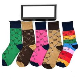 Designer Hommes Femmes Mode Chaussettes Cinq Paires Luxe Sports Hiver Lettre Imprimé Chaussette Broderie Coton Homme Femme