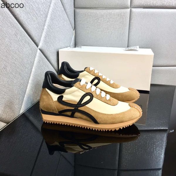 Designer Hommes Femmes Luxe Casual Loeweelies Chaussures Classique Forrest Gump Flow Runner Nylon Daim Lace Up Sneaker Doux Supérieur Miel Caoutchouc Semelle Vague Qui Se Courbe Autour