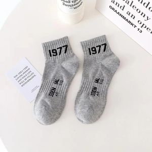 Designer Hommes Femmes Chaussettes Broderie Casual Coton Sports Basketball Coton Hommes et Femmes Chaussettes De Mode No b