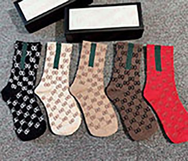 Designer Hommes Femmes Chaussettes Cinq Paires Luxe Sports Hiver déviations Mesh Lettre Imprimé Chaussette Broderie Coton Homme Femme Avec Boîte