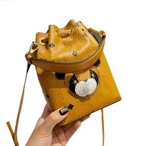 Mini bolso tipo cubo de diseñador, bolso de mano para mujer, bonito cubo de Panda, bolsos pequeños para el cuerpo, bolso de mano de lujo exquisito para mujer