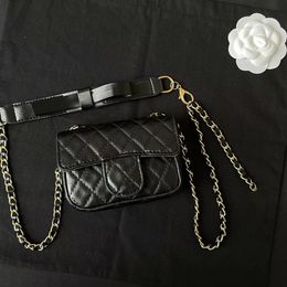 Ontwerper Mini Crossbody lippenstift Sleuteltassen Dame Leuke handtassen Portemonnee Schouderkoptelefoontas Vrouw Zilveren kettingen Portemonnee Brief Glanzend lakleer handtas