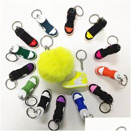 Diseñador Mini Sile 3D Zapatilla de deporte Pompom Llavero Hombres Mujeres Niños Llavero Zapatos de regalo Llaveros Bolso Cadena Baloncesto Conejo Gota de pelo D DHRCP