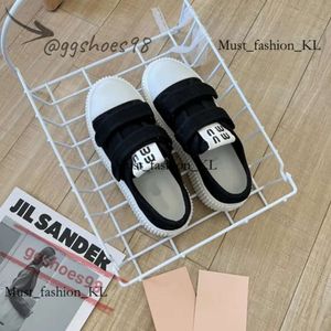 Diseñador Miui Canvas Mui Mui Soles Zapatos Cortes bajos de cuero casual zapatillas de moda al aire libre Sports nuevos casuales mui mui zapatos 277