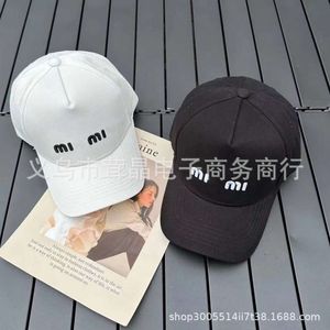 Designer Miui Miui Cap Hat 2023 Été Nouvelle édition haute Mimumumumumui Casquette de baseball Légère Confortable Respirant Polyvalent À La Mode Canard Langue Chapeau Coupl