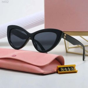 Ontwerper Miui zonnebril in het buitenland Cat Eyes Heren en dames straatfoto's Classic Trend Travel Mode bril