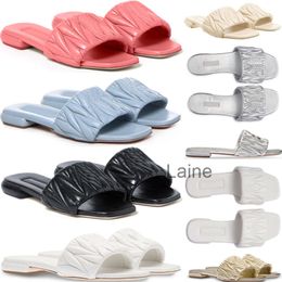 Designer Miui Womens Beach Slippers Famous Classic Flat Heel Summer Fr.ee Shipping Designer Slides Chaussures Bath Madies Sandales Sandales Sandales 36-41