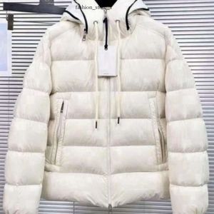 Diseñador Moncleir Jacket for Men Winter Puffer Jacket abrigos acolchados y espesados de viento clásico France Brand con capucha con capucha Down Jacket Monlcet Coat 696