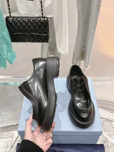 Designer Monolith Chaussures à lacets en cuir brossé Talon de 6 cm Chaussures formelles pour femmes Mocassins à lacets en cuir à talons épais Noir Cuir verni blanc brossé Taille 35-46