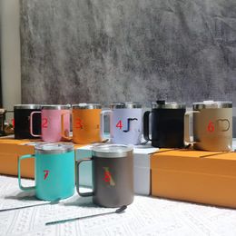 Ensemble de tasses de styliste, tasse à café en acier inoxydable, tasse à poignée en plastique isolée Portable avec boîte-cadeau