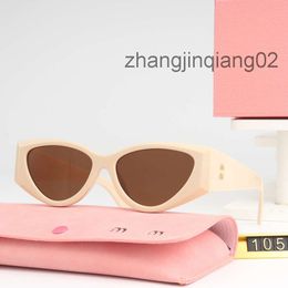 Designer Mui Mui Óculos de Sol Ciclo Luxo Moda Esportes Polarize Miui Miui Sunglass Mens Mulher Verão Novo Vintage Dirigindo Praia Bege Goggle Square Sun Óculos