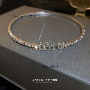 Ontwerper Mui Kettingen Diamant ingelegde kraag modeontwerp Persoonlijkheid Klein nummer Licht Luxe Luxe vrouwen ILZQ 597