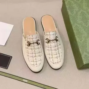 Designer Mules Pantoufle Femmes Mocassins Sandales En Cuir Véritable Demi-traînée Hommes En Cuir De Vachette En Métal Diapositives Chaussures Décontractées Pantoufles De Velours De Dentelle 12