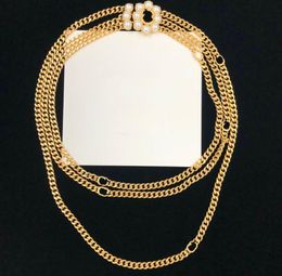 Designer Chain de chaîne multicouche Perle Letter Collier Bracelet de mode pour femmes bijoux de fête de fête Haute Q uality avec boîte