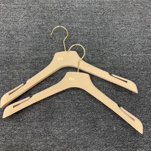 3PCS Designer meerdere stijlen hangers creatieve antislip kleerhanger kleding broek opbergrekken kledingwinkels mode lingerie rekken kledingstandaard