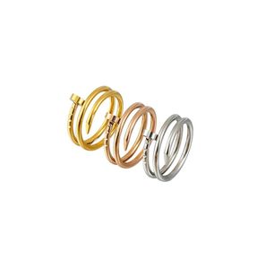 Bague à ongles de créateur Bagues de bijoux de luxe pour femmes Alliage d'acier en titane Processus plaqué or Accessoires de mode Ne se fanent jamais Alle2221083