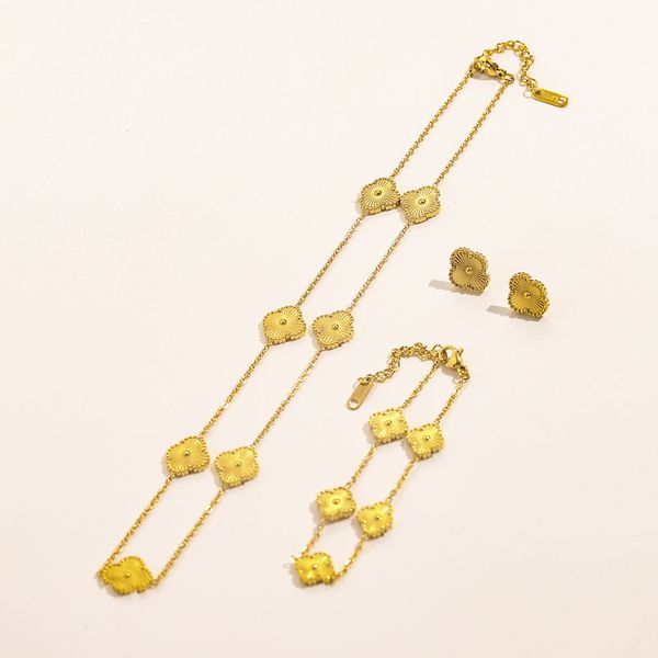 Boucles d'oreilles bracelets de collier de créateur Ensemble de boucles de bijoux en or