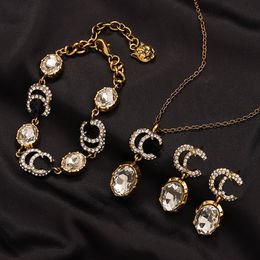 Designer Necklace Bracelets Earrings Jewelry Set Retro Gold Romantic monogram Black Red White Crystal Rhinestone Fashion Family Couple Gift Bangle