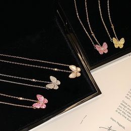 Collier de créateur classique Butterfly Pendant Gol Collier Designer Bijoux Femme Host Charms Chain Jewlery Designer Fomen White White Fritillaria Gift