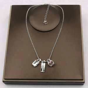 Designer Ketting Brief Hanger 18K Vergulde Kettingen Mode Dames Bruiloft Sieraden Accessoires