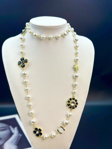 Collier de créateur Long collier de perles pour femmes, accessoires de chaîne de pull, tempérament personnalisé, colliers de charme de mariage