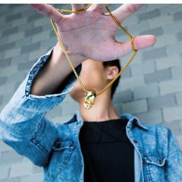 Collar de diseñador Collar de cadena de oro de corazón de lujo Cadenas de eslabones cubanos Máscara de cabeza Hip Hop Cara de fantasma Collar de acero de titanio Joyería colgante de Hip Hop masculino Halloween