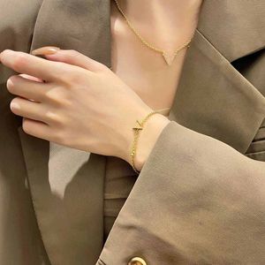 Collier de créateur pour hommes et femmes Colliers avec pendentif en diamant design de mode collier en acier inoxydable cadeaux pour homme pour femme Accessoires