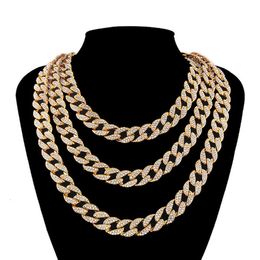 Collier de créateur accessoires de hip hop populaires pleins de diamant Miami Collier Collier de chaîne cubaine bracelet Cuban Gold Silver Chain