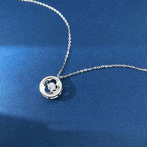 designer necklace Collier en argent sterling S925 à quatre feuilles avec pendentif en forme de cœur pour femme, chaîne de clavicule de luxe, nouveau cadeau pour petite amie