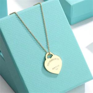 Collier de créateur Tiff Gold Heart Bijoux de luxe Rose Saint Valentin Cadeau Withbox Fast Girls 211