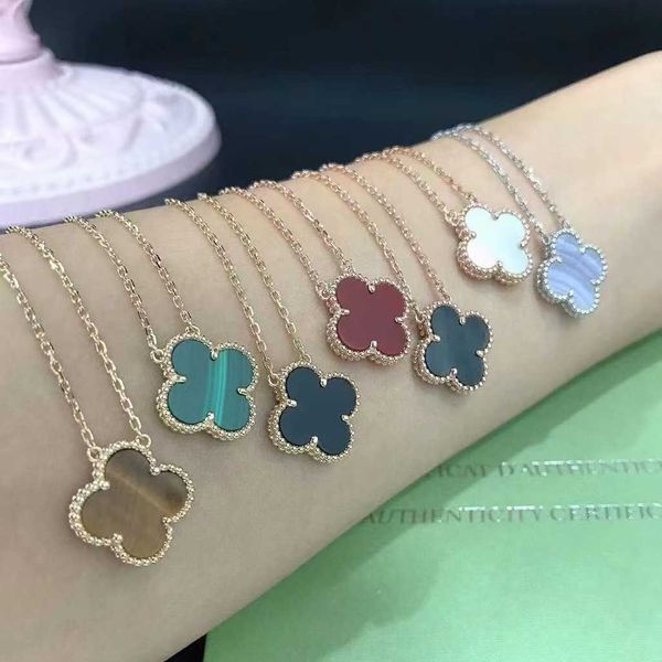 Collier de designer Vanca Luxury Gold Chain Button High Version High Clover Collier en diamant complet femelle Fritillaria Jade Red Marrow Peacock Green Rose Fritillaria