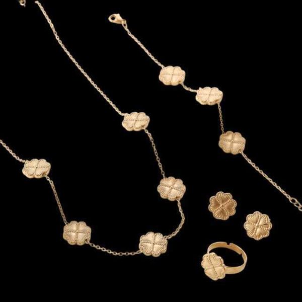 Collar de diseño Collar VanCF Ágata de diamantes de lujo Oro de 18 quilates y nueva línea Collar de trébol de oro Mujer Familia Luz Pulsera de titanio de lujo Pendientes Mujer