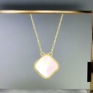 Collier de créateur pour femmes pendentif 18K bijoux en acier en titane plaqué pour femmes