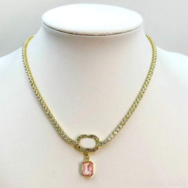Colliers de créateurs Chaîne Chain de luxe Pink Diamond Pendant Colliers Femmes Bijoux Accessoires Loves Gift