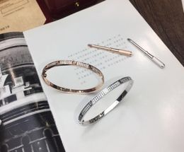 Designer kettingen voor vrouwen medaillon kettingen sieraden de nieuwe aanbieding 2020 Nieuwe mode moderne stijl elegante WQ07728025