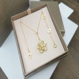 Colliers de créateurs bijoux cubique Zircon plaqué or blanc colliers de fleurs femmes cadeau de fête de mariage 3 Colores336F