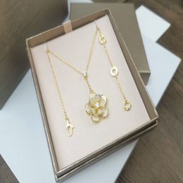 Colliers de créateurs bijoux cubique Zircon plaqué or blanc colliers de fleurs femmes cadeau de fête de mariage 3 Colores202i