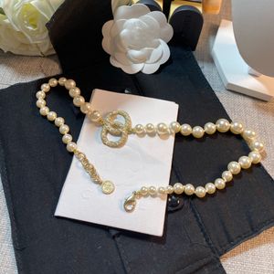 Colliers de créateurs Designers de luxe Collier classique Colliers de perles Pendentif Bijoux bracelet Couples Fête Cadeau de vacances