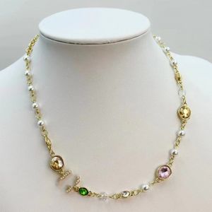 Colliers de créateurs pendentif colliers pour femmes avec lettre collier de perles de luxe femmes créateur de mode bijoux cadeau