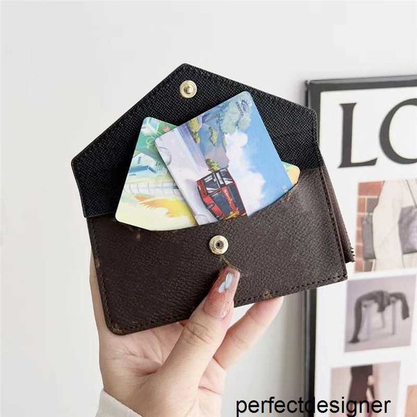 Designer Nouveau porte-cartes pour femmes et hommes Designer de mode Poche zippée Portefeuille de luxe Pièces de monnaie Étui pour cartes de crédit Marron Monogrammé Mode Design classique 76823N1L9