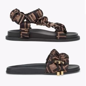 Designer nouveau luxe ruban sandales sandales femmes pantoufle hommes pantoufles en cuir sandales crochet anneau chaussures décontractées taille 36-41