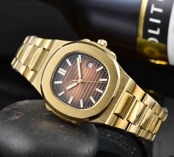 Nouvelles montres de créateurs pour hommes Montres de luxe à quartz PAP de haute qualité 40 mm Montres pour hommes de créateurs avec montres en verre bleu royal et montres pour femmes