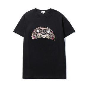 Designer Nouveaux hommes T-shirt Couples d'été Vêtements de haute qualité MO manches courtes classique lettre femme manches courtes luxe pur coton vêtements de tendance en plein air 29