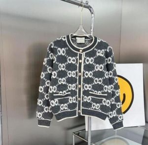 Ontwerper Nieuwe vrouwen Sweaters Sweaters Lange mouw Cardigan V-Neck Knit Sweater Puff Dress Fashion G Letter Print Designer Jacket