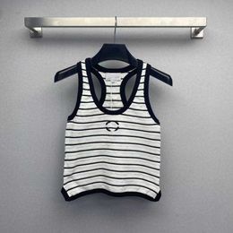 Designer New Women T-shirt Shirt Stripe Classic Tripe tricoté pour 2023 Summer Fit Slim Bottom Tank