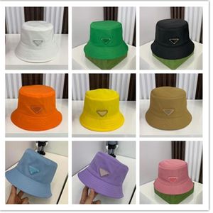 Designer Nylon Bucket Chapeaux Casquettes pour Femmes et Hommes 9 couleurs Bonne Qualité Luxe Dames Hommes Unisexe Ajusté Chapeau De Soleil Pêcheur Cap M s300J