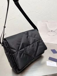 Designer sac à bandoulière en nylon couture sangle en nylon Clamshell Messenger sacs luxe automne hiver mode bandoulière sacs à main
