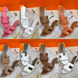 Zapatillas de diseñador Diapositivas de playa Sandalias Zapatos de cuero genuino Zapatilla de mujer Chanclas de tacón bajo con bolsa para polvo tamaño 35-42