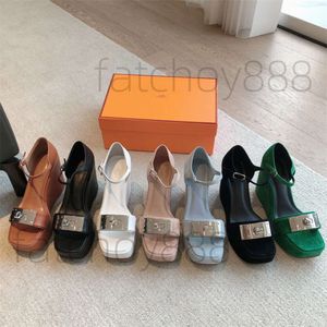 Designer Oran Sandals Womens Orang Claquettes glisse des chaussures de plage en cuir authentiques 6cm talons sandaux dames mode pantoufles de luxe Hermys Nermes Tailles 35-42